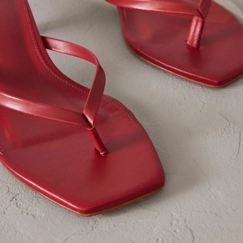 Sandales à Talons Fins avec Bout Carré et Brides Fines