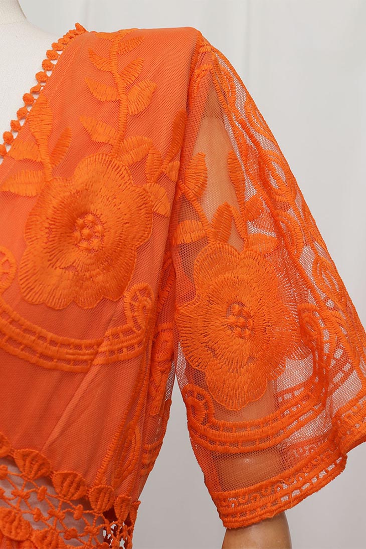 Langes schwarzes böhmisches Spitzenkleid – Seraphina