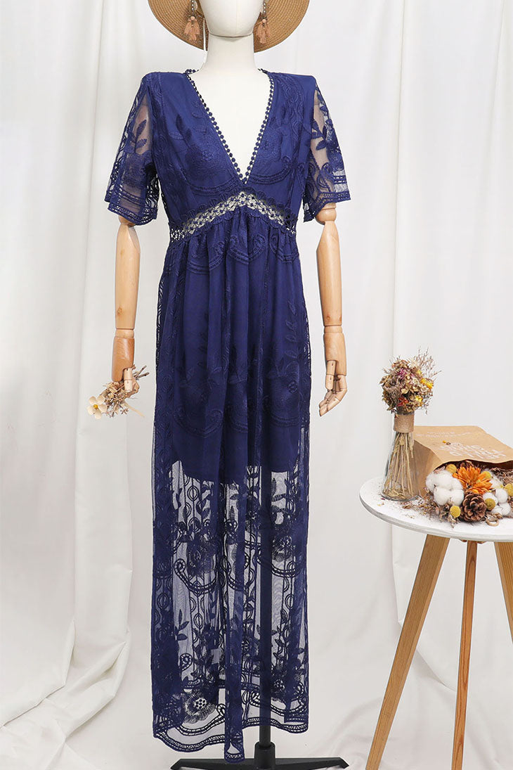 Langes schwarzes böhmisches Spitzenkleid – Seraphina
