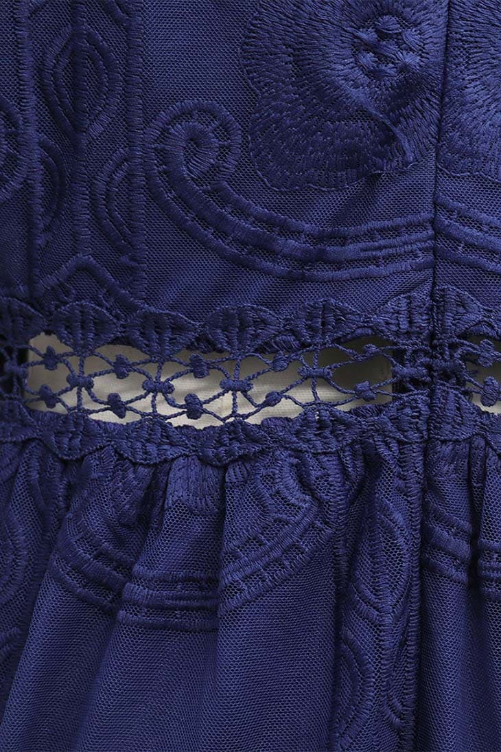 Langes schwarzes böhmisches Spitzenkleid – Seraphina