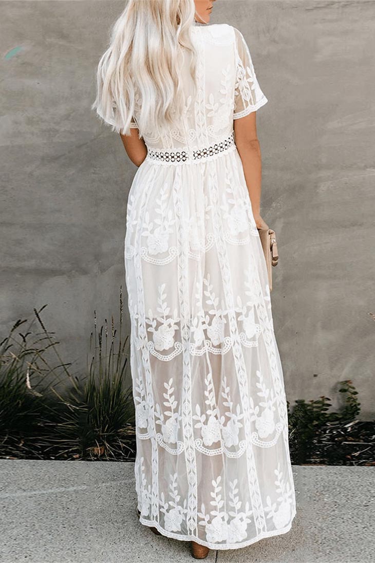 Langes schwarzes böhmisches Spitzenkleid – Seraphina