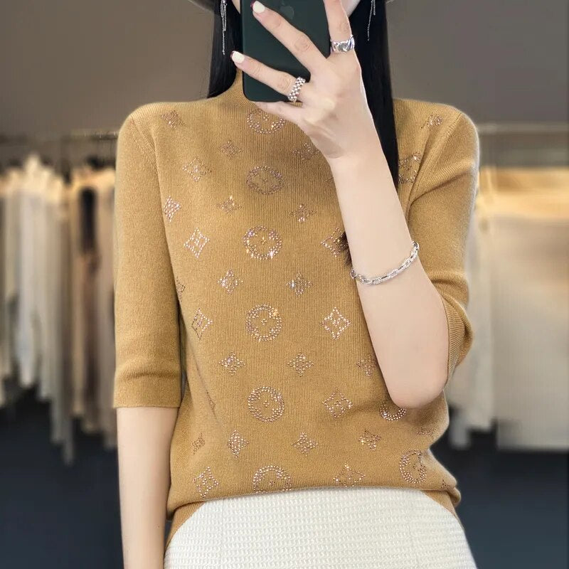 Damenpullover mit halblangen Ärmeln und halbhohem Kragen