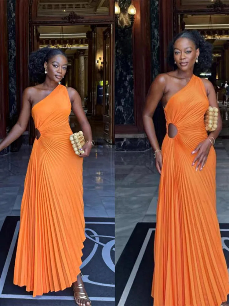 Orana – Gerafftes, pelziges Abendkleid für Damen