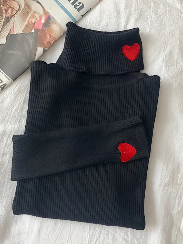 Pull à col roulé brodé de cœur pour femmes