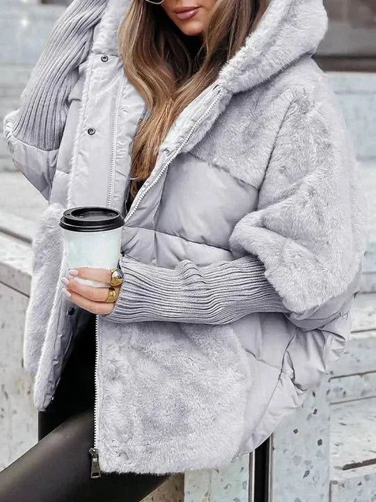 Veste pour femme avec capuche et style moderne
