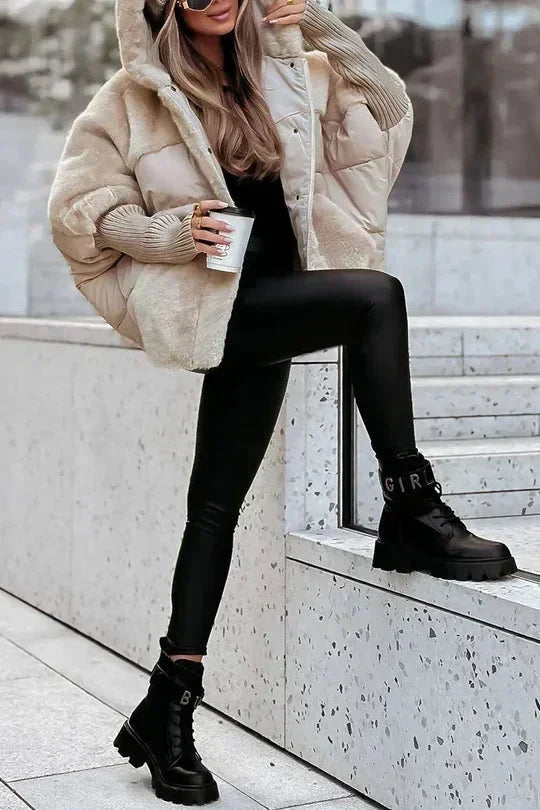 Veste pour femme avec capuche et style moderne