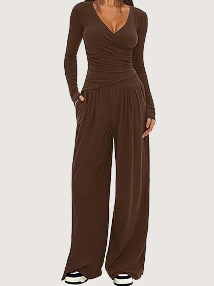 Ensemble sportswear femme avec pantalon ample et manches longues