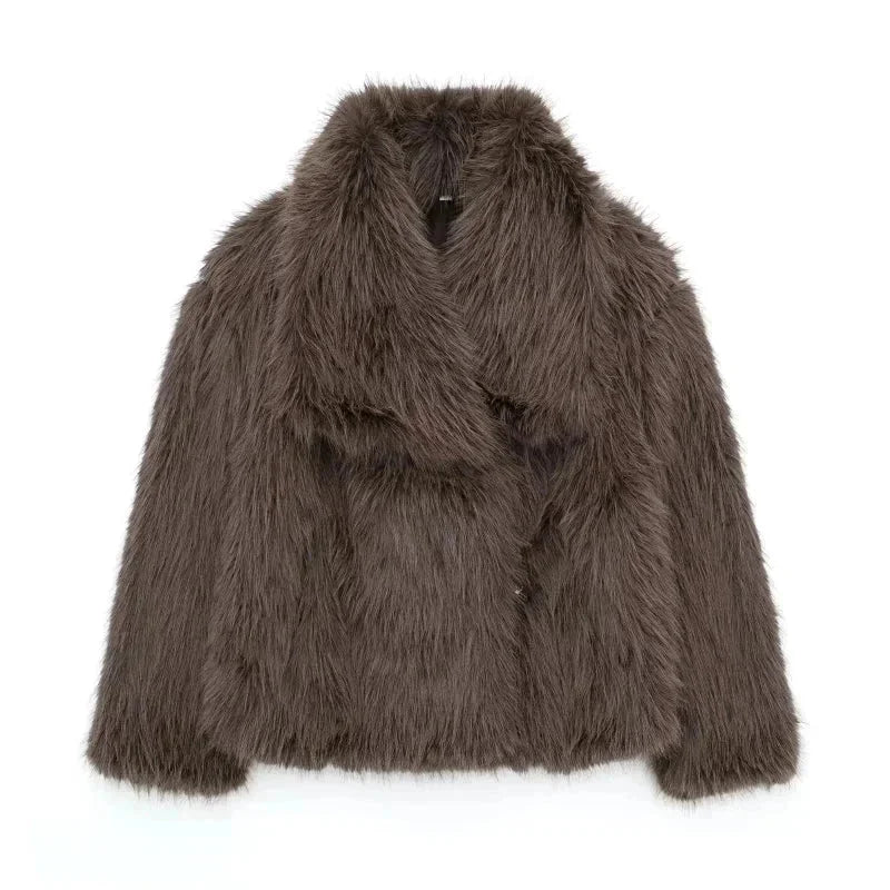 Veste femme chic avec texture luxueuse et col large