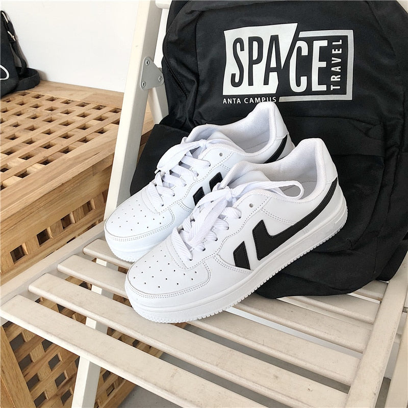 Air Strong 1 Schuhe