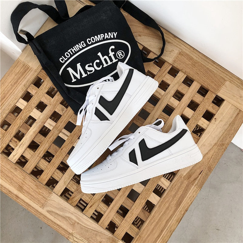 Air Strong 1 Schuhe