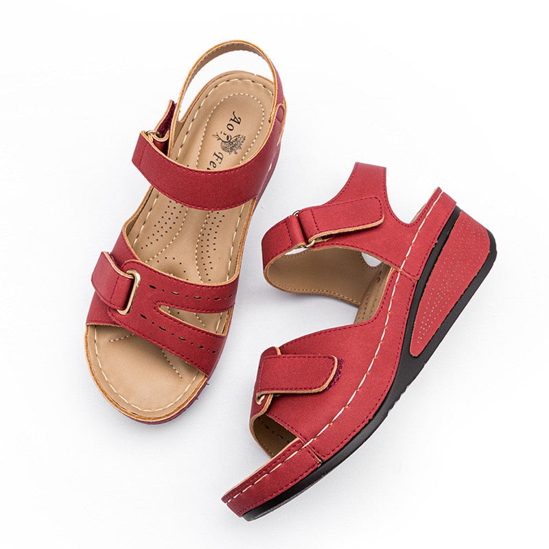 Orthopädische Keilsandalen für Damen von Zinka