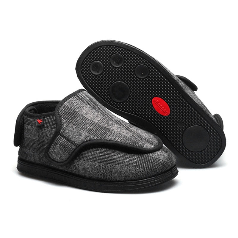 Orthopädische Hausschuhe von Betis