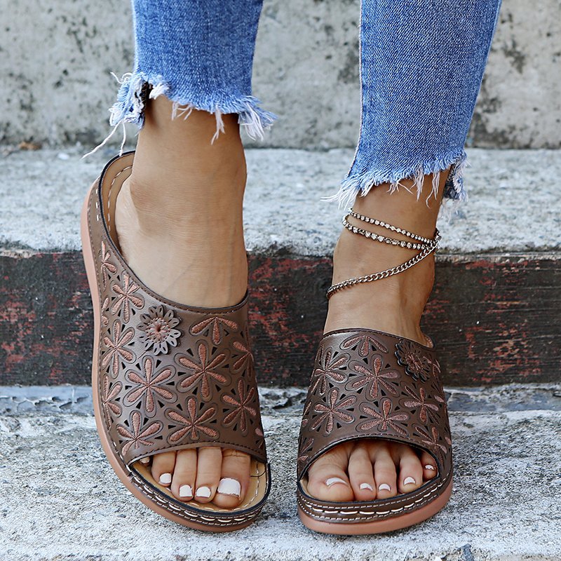 Orthopädische Keilsandalen mit offener Zehenpartie