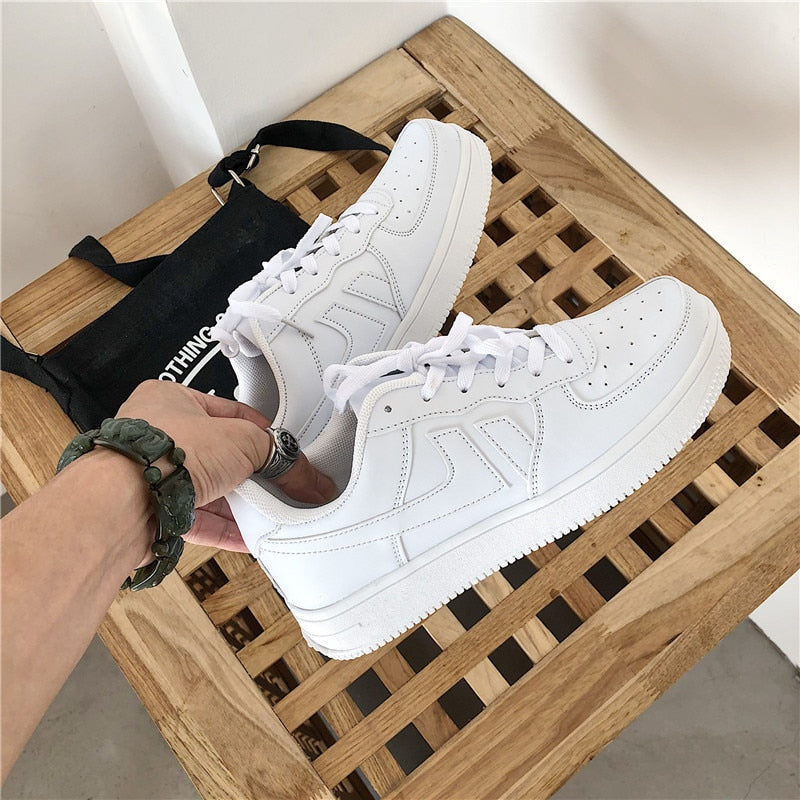 Air Strong 1 Schuhe