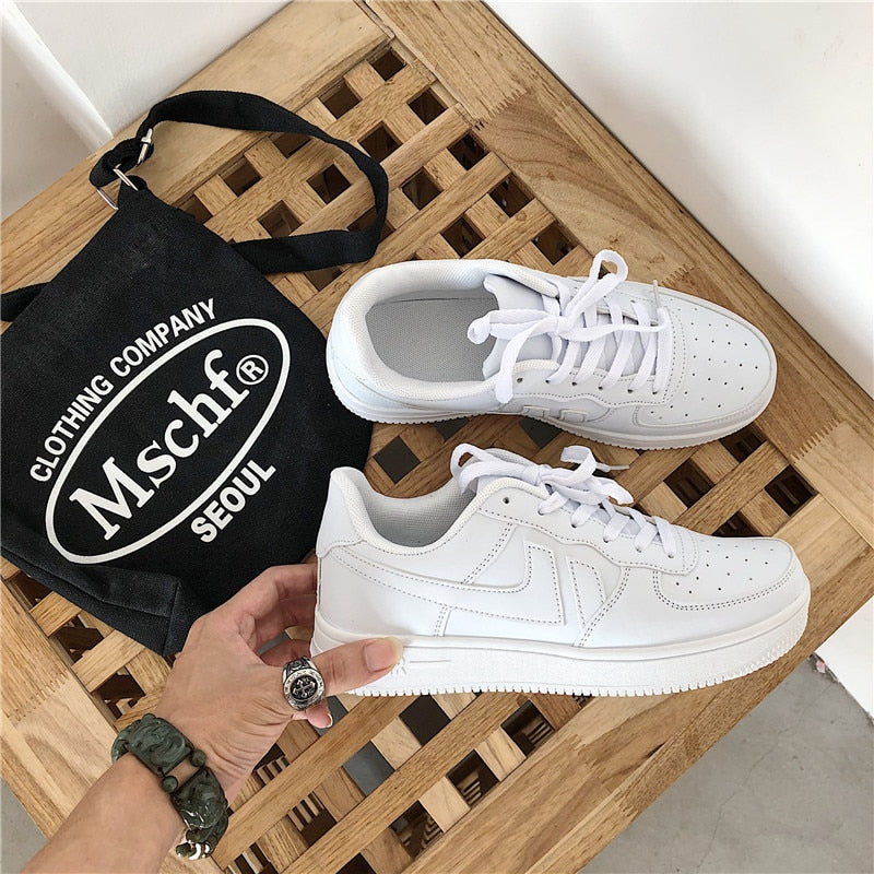 Air Strong 1 Schuhe