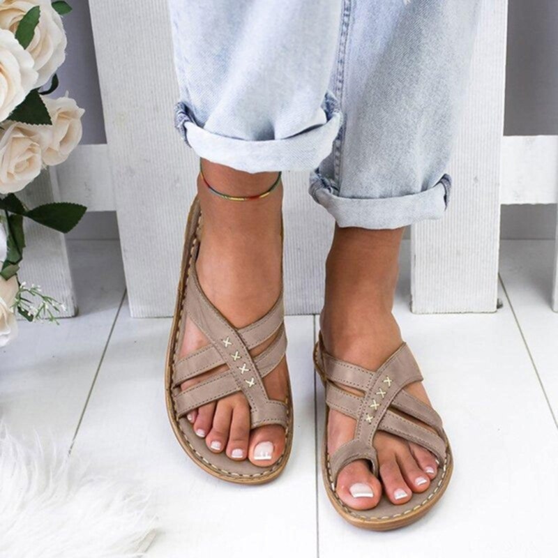 Elegante orthopädische Damen-Sandalen und Flip-Flops