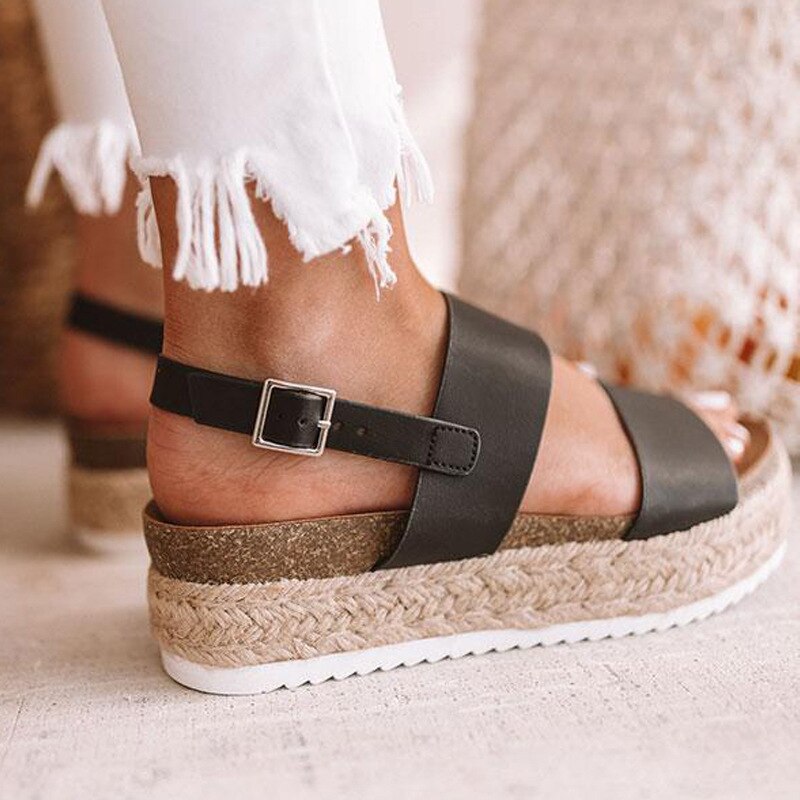 Lässige orthopädische Sandalen