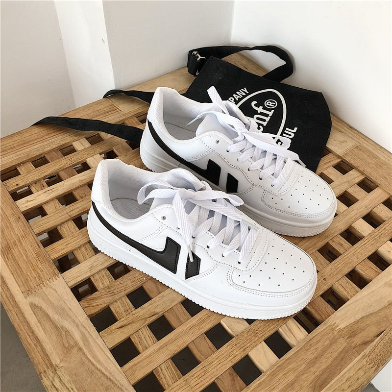 Air Strong 1 Schuhe