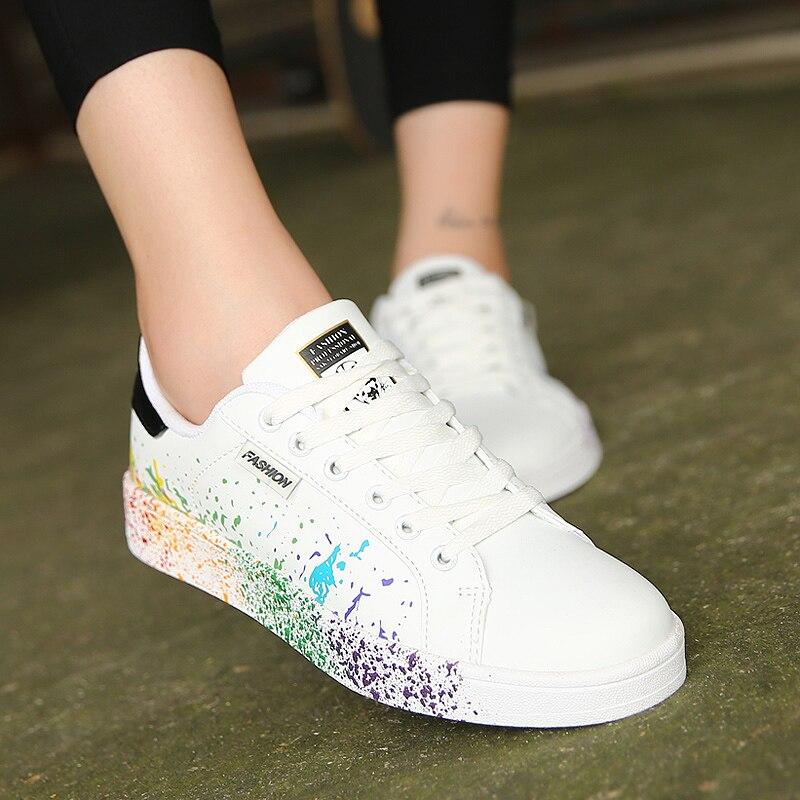 Baskets basses pour femmes Imprimé graffiti coloré - Noir