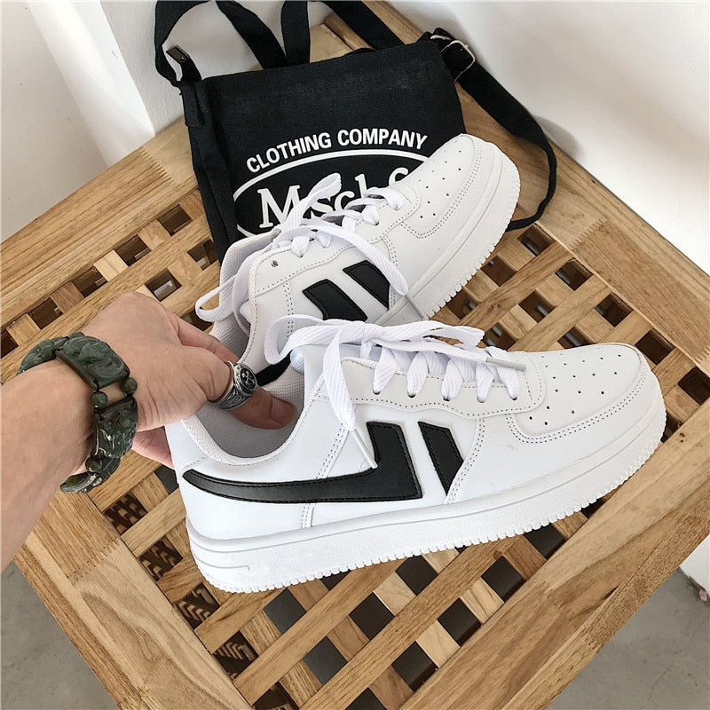 Air Strong 1 Schuhe