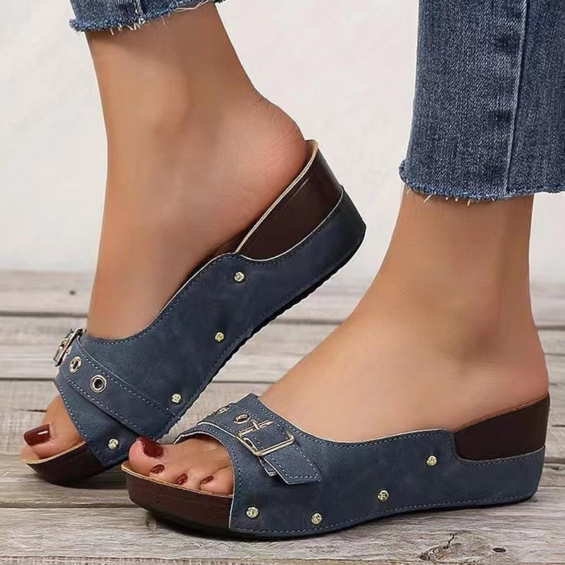 Slip-On-Keilsandalen für Damen – Gazanna