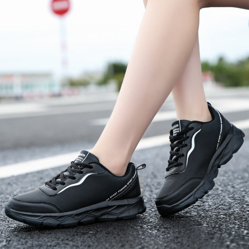 Chaussures orthopédiques vulcaniser en cuir PU pour femmes - Sylvi