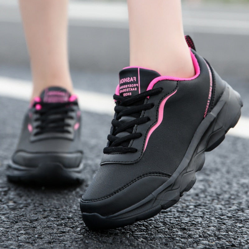 Chaussures orthopédiques vulcaniser en cuir PU pour femmes - Sylvi