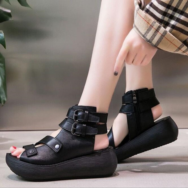 Vintage-Sommersandalen aus Leder für Damen – flach
