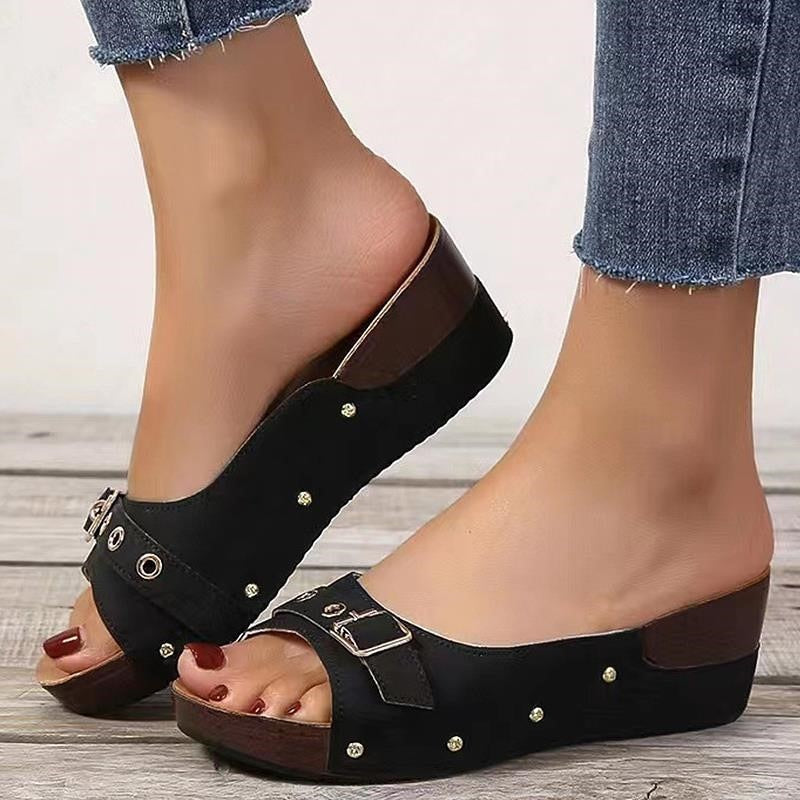 Slip-On-Keilsandalen für Damen – Gazanna