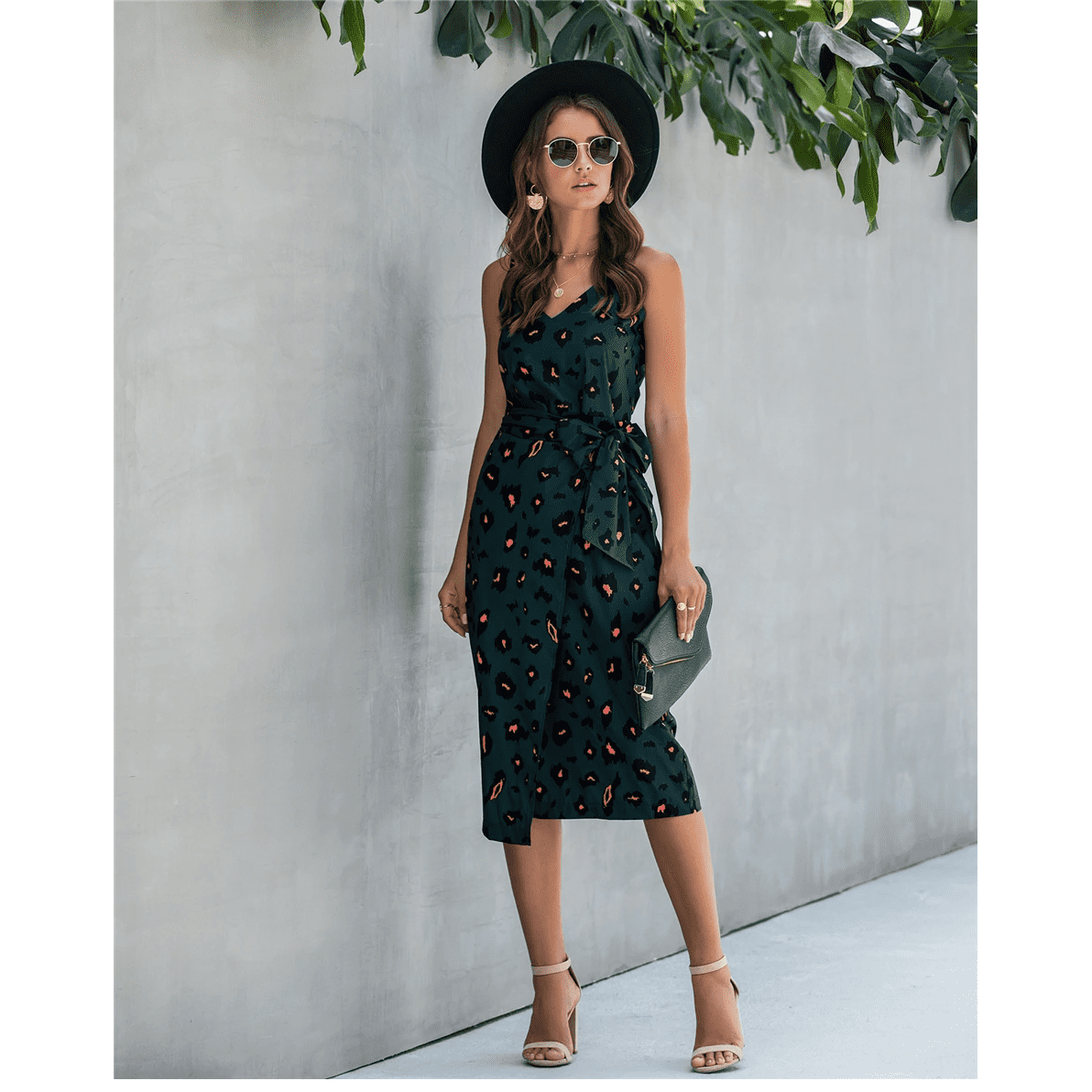 Dunkles böhmisches langes Kleid