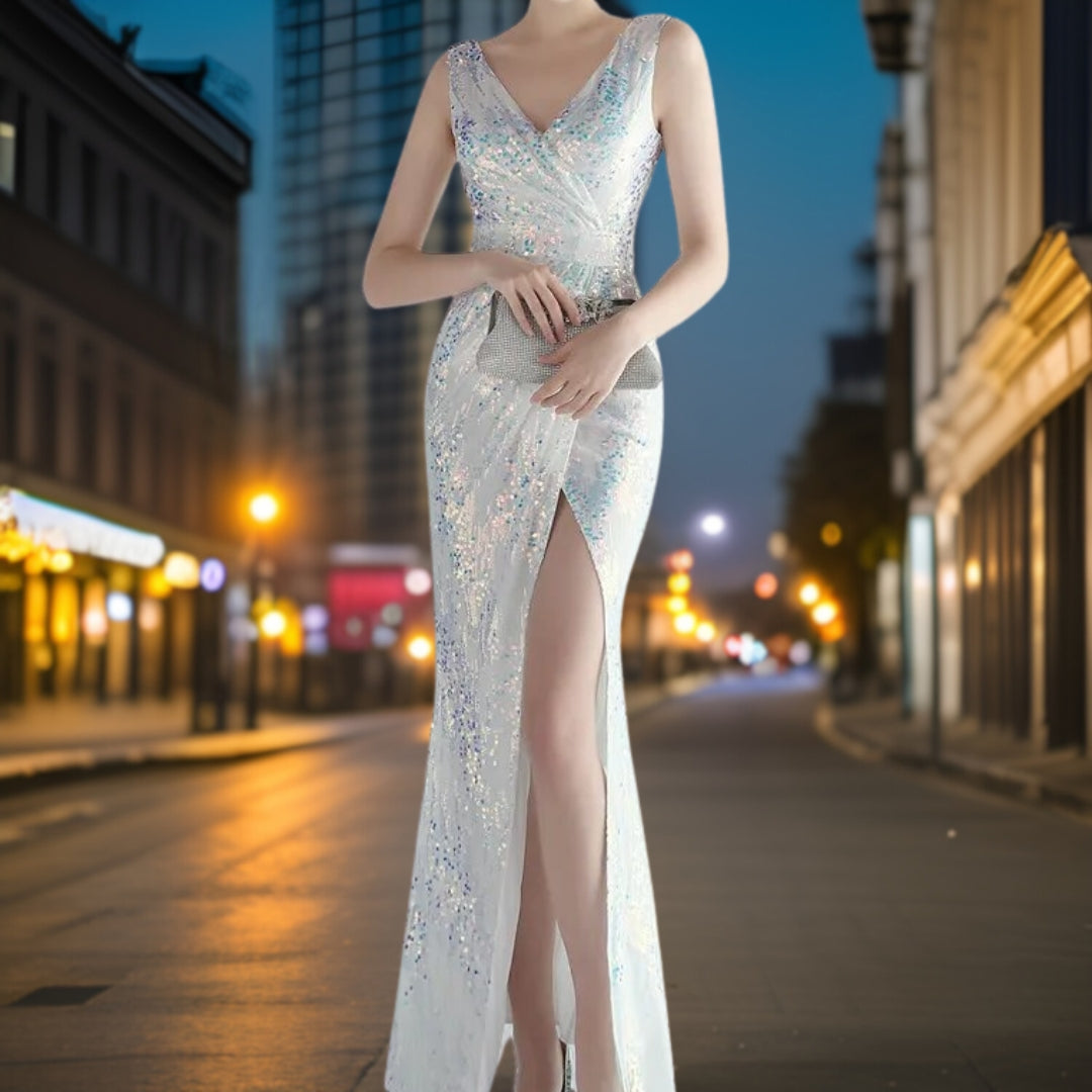 Nath – Verführerisches Abendkleid mit Pailletten 