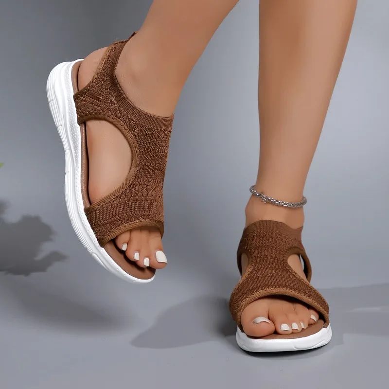 Sandale Femme Confortable À Semelle Épaisse Et Design Moderne
