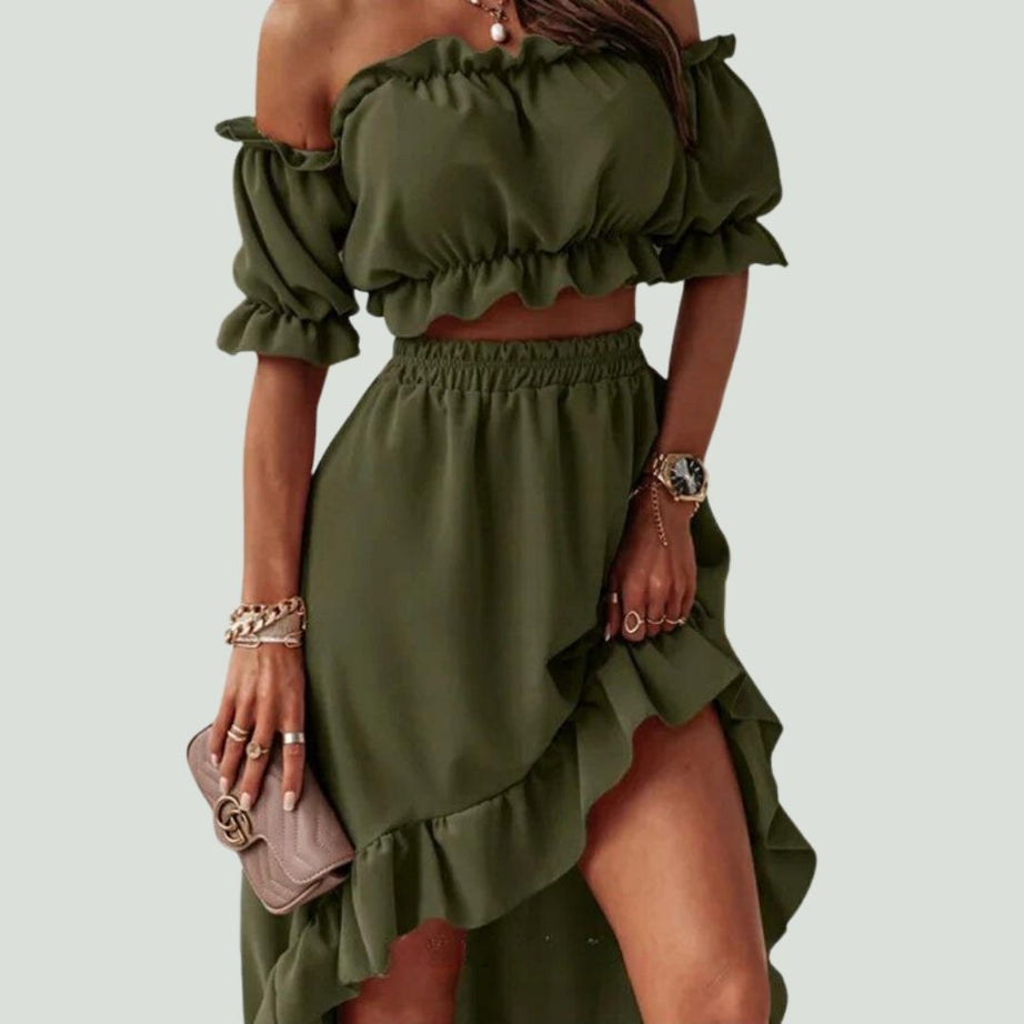 Elenaya – Schulterfreies Rüschenkleid mit hoch tailliertem Saum