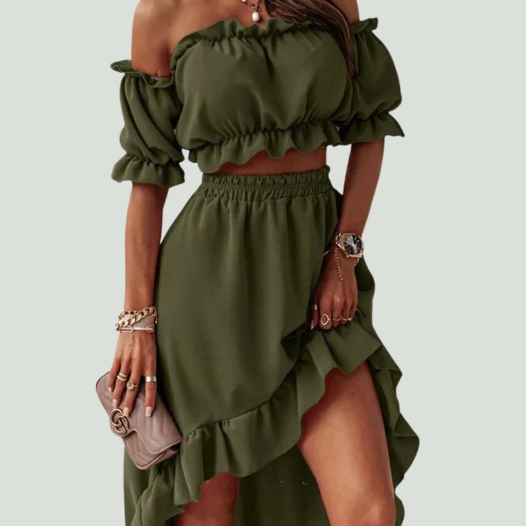 Elenaya – Schulterfreies Rüschenkleid mit hoch tailliertem Saum