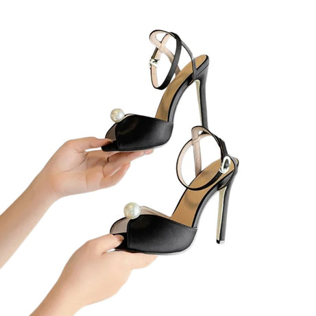 Sandales Femme Chic En Satin Avec Détail Perle Raffiné