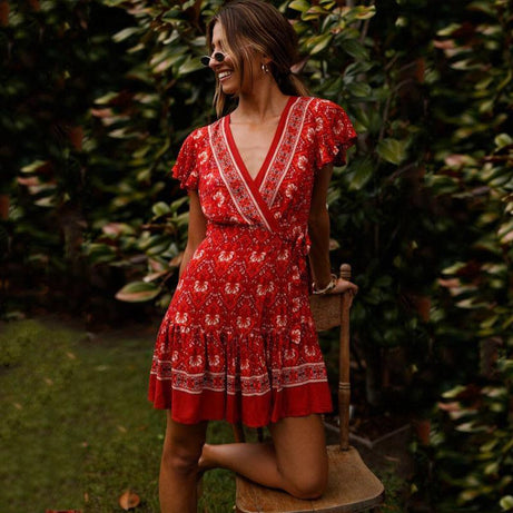 Böhmisches rotes Wickelkleid