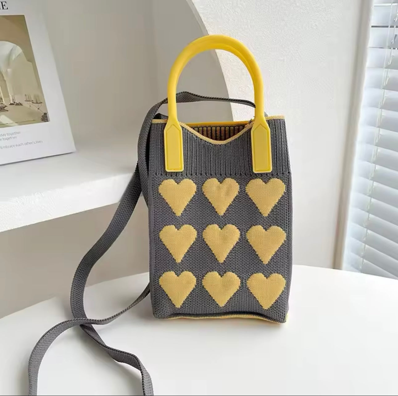 Sac à main - Love Thyself disponible en plusieurs couleurs