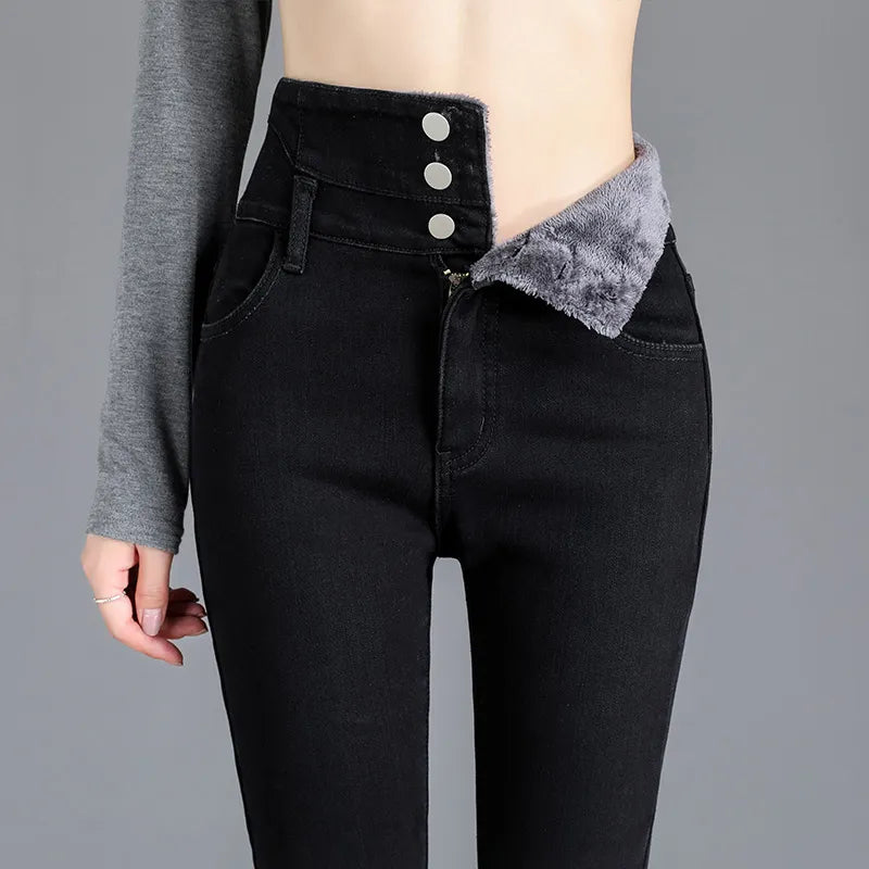 Warme Röhrenjeans für Damen
