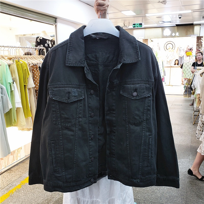 Jeansjacke mit Blumenstickerei