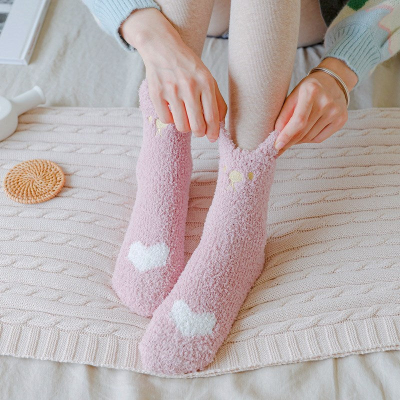 Chaussettes longues et moelleuses pour femme avec motif empreinte de patte Lainey
