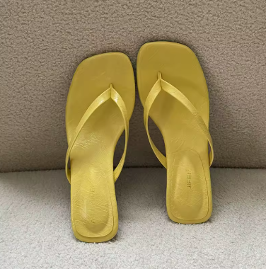 Sandales à Talons Fins avec Bout Carré et Brides Fines
