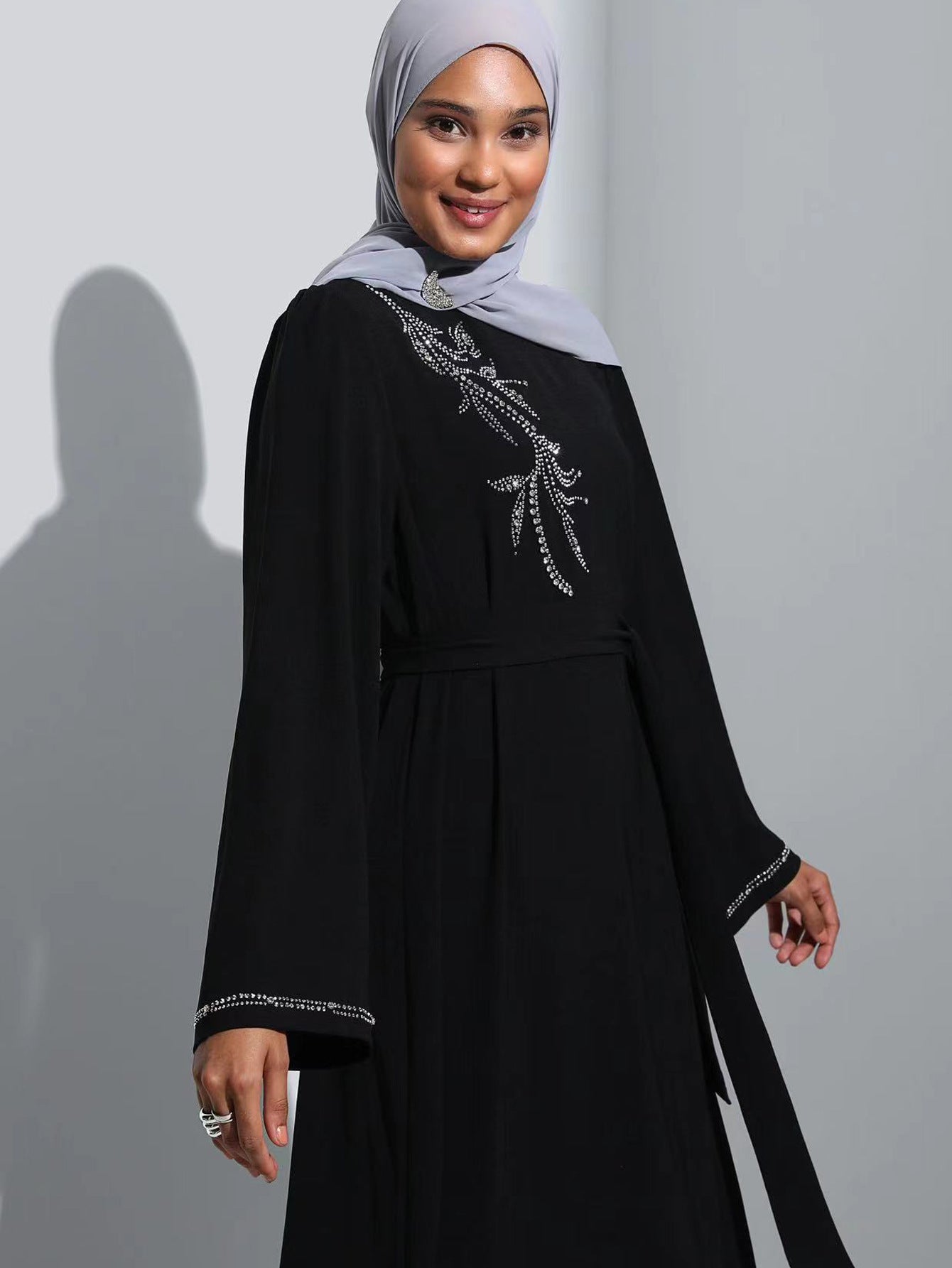 Schicke Frau Gandoura