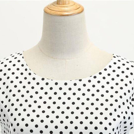 Robe Vintage Blanche à Petits Pois Noirs 50's