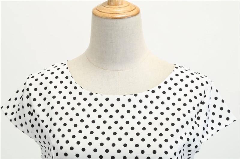 Robe Vintage Blanche à Petits Pois Noirs 50's