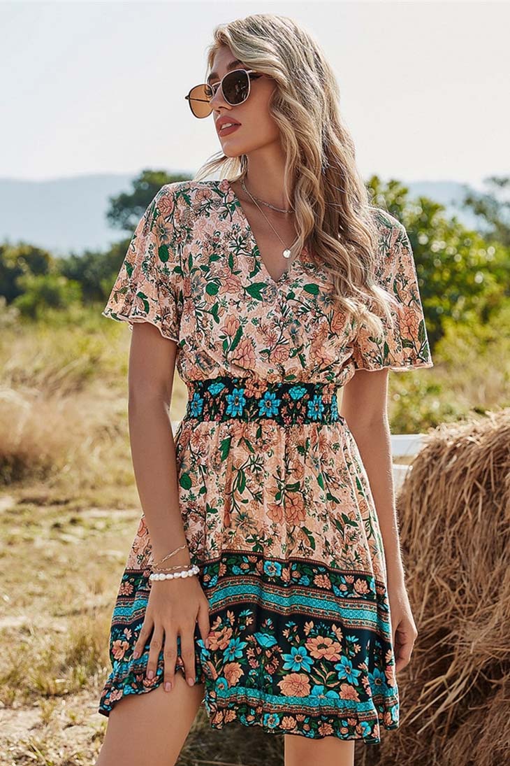 Bohemian-Chic-Kleid in Pastellfarben – Aura