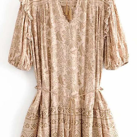 Böhmisches Spitzenkleid in Ecru – Amandine