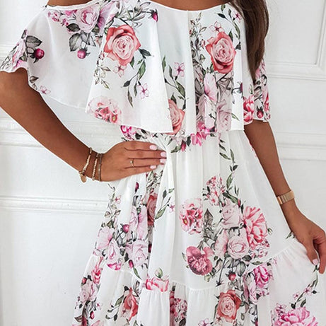 Kurzes böhmisches Blumenkleid – Beere