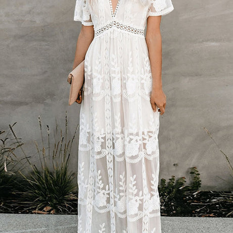 Langes schwarzes böhmisches Spitzenkleid – Seraphina