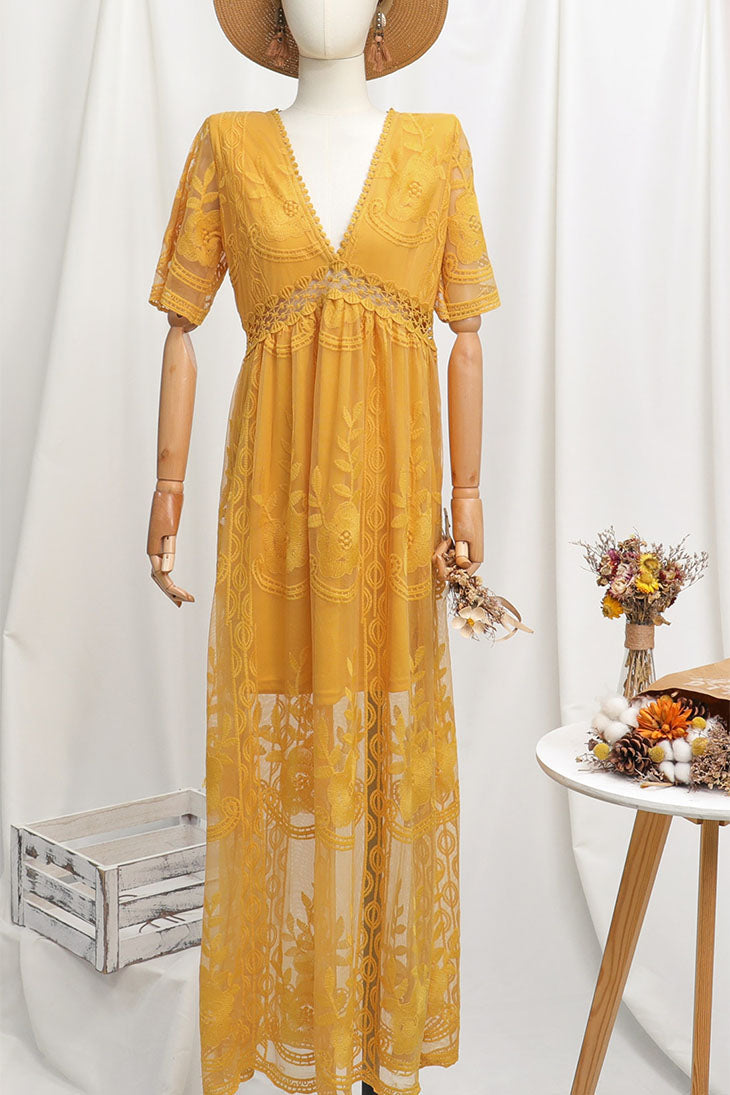 Langes schwarzes böhmisches Spitzenkleid – Seraphina