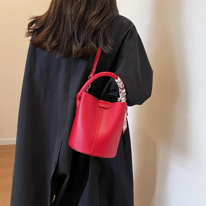 Sac Femme Seau Rouge et Raffiné